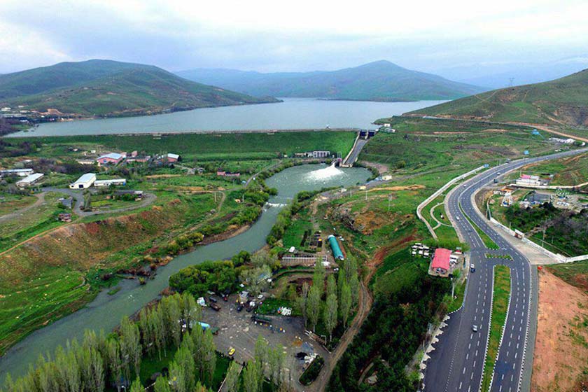کاهش ۳۹ درصدی ذخایر سدهای آذربایجان غربی در سال آبی گذشته
